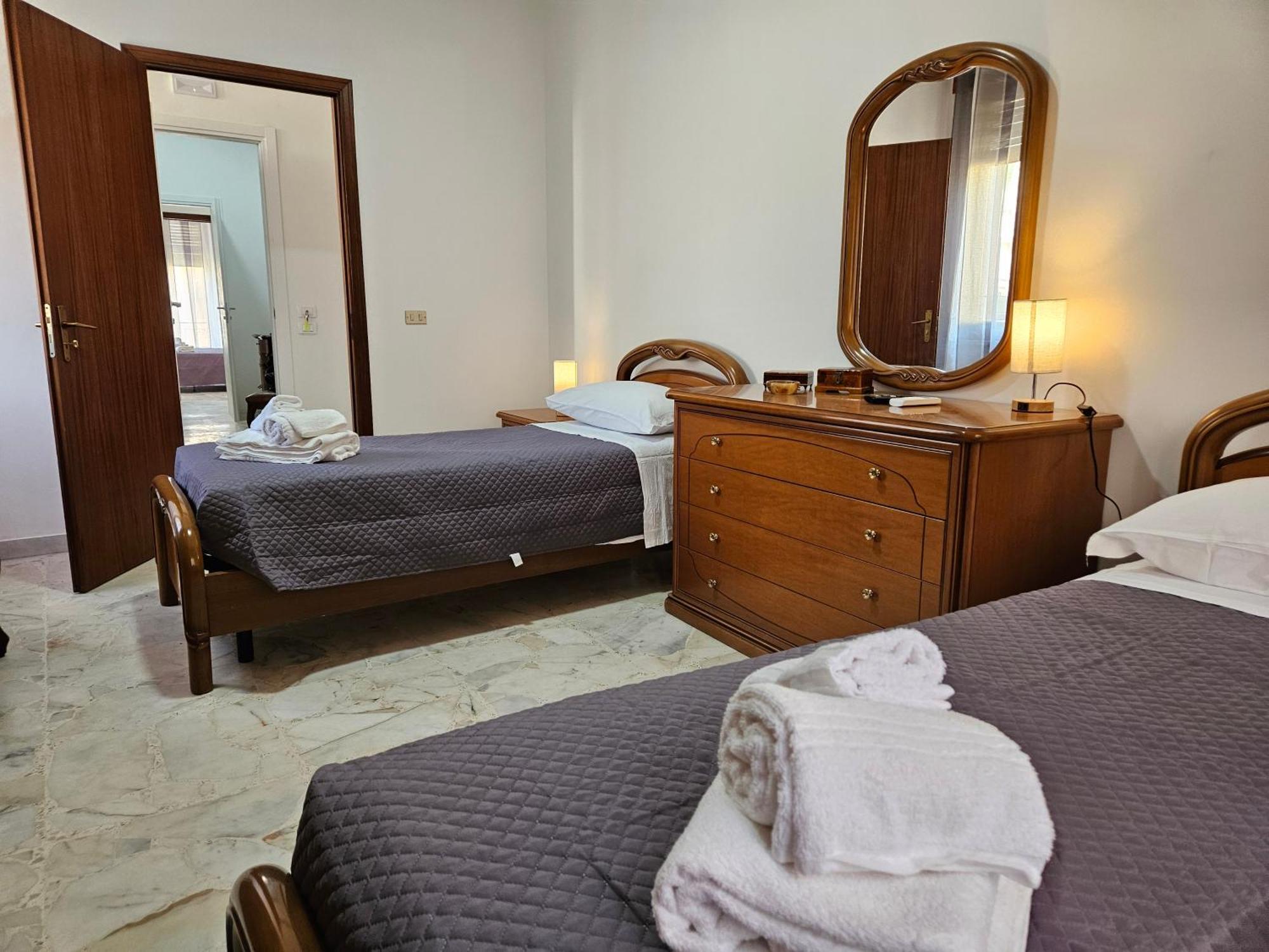 Porta Messina Rooms Таормина Экстерьер фото