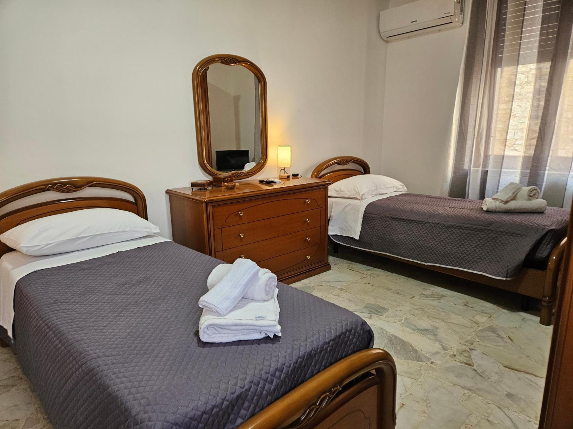 Porta Messina Rooms Таормина Экстерьер фото